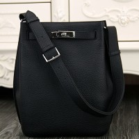 Replica Handbag Store So Kelly 22cm Bag In Black Leather Replica Handbag Store So Kelly 22cm Bag In Black Leather