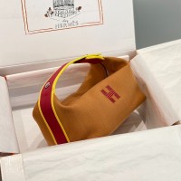 Replica Handbag Store Bride-a-Brac Case in Sesame Canvas Replica Handbag Store Bride-a-Brac Case in Sesame Canvas