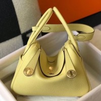 Replica Handbag Store Lindy 26cm Bag In Jaune Poussin Clemence Leather