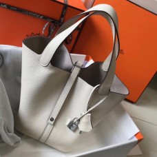 Replica Handbag Store Picotin Lock 18 Bag In Beton Clemence Leather