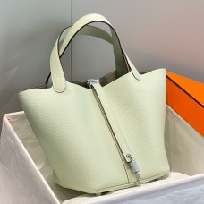 Replica Handbag Store Picotin Lock 22 Bag In Vert Fizz Clemence Leather