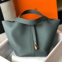 Replica Handbag Store Vert Amande Picotin Lock MM 22cm Handmade Bag Replica Handbag Store Vert Amande Picotin Lock MM 22cm Handmade Bag