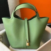 Replica Handbag Store Vert Criquet Picotin Lock MM 22cm Handmade Bag Replica Handbag Store Vert Criquet Picotin Lock MM 22cm Handmade Bag