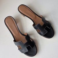 Replica Handbag Store Oasis Sandals In Black Swift Leather